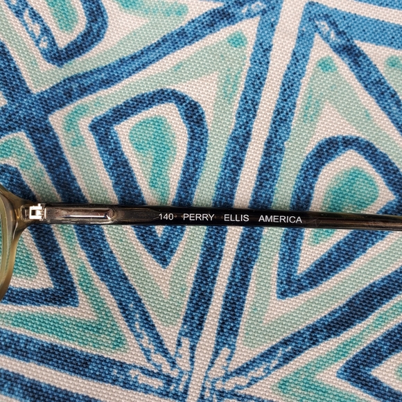 Perry Ellis America PEA08-3 140 Men's Eyeglasses. - Picture 3 of 7